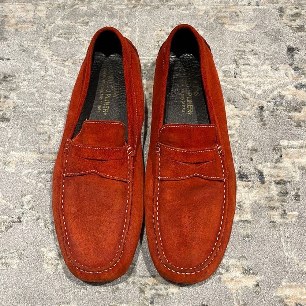 ⭐️HP⭐️ Donald J Pliner Loafers